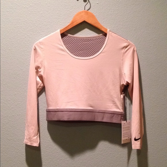 Nike Tops - Nike Pro Cropped Athletic Shirt